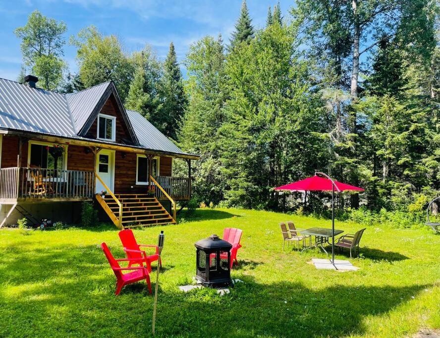 Chalet Riviere - Bord De Riviere - Romantique Saint-Alexis-des-Monts Exterior foto